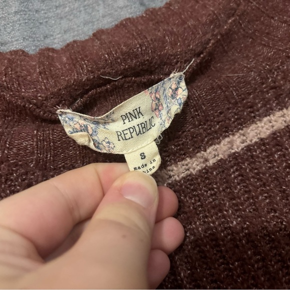 PINK REPUBLIC Sweater - Picture 4 of 4